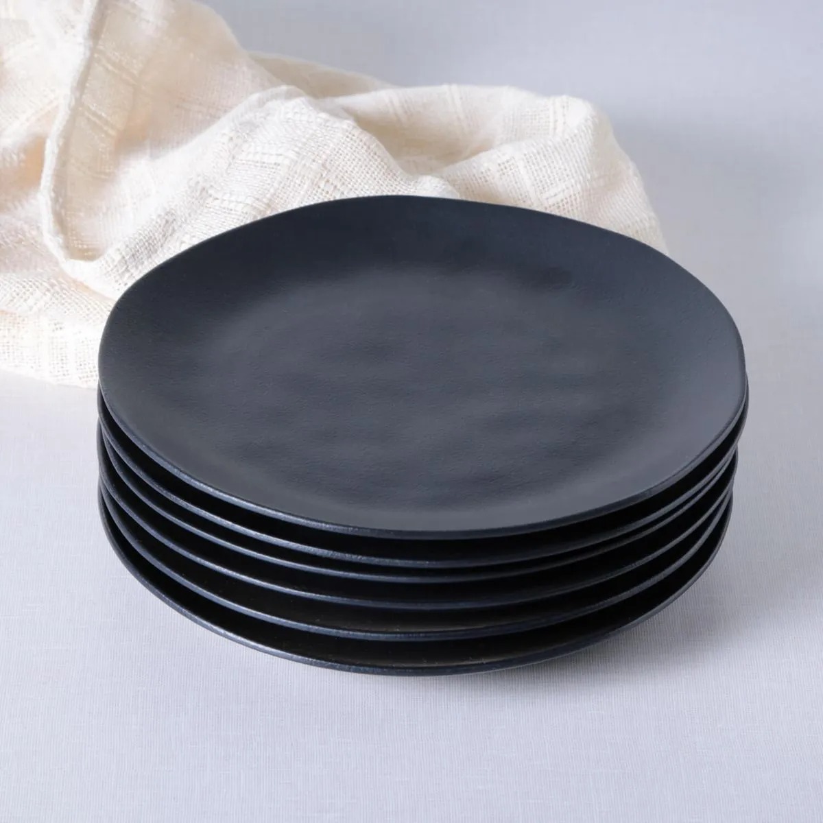 Conjunto com 30 Pratos Raso Organico Preto Matte Porto Brasil